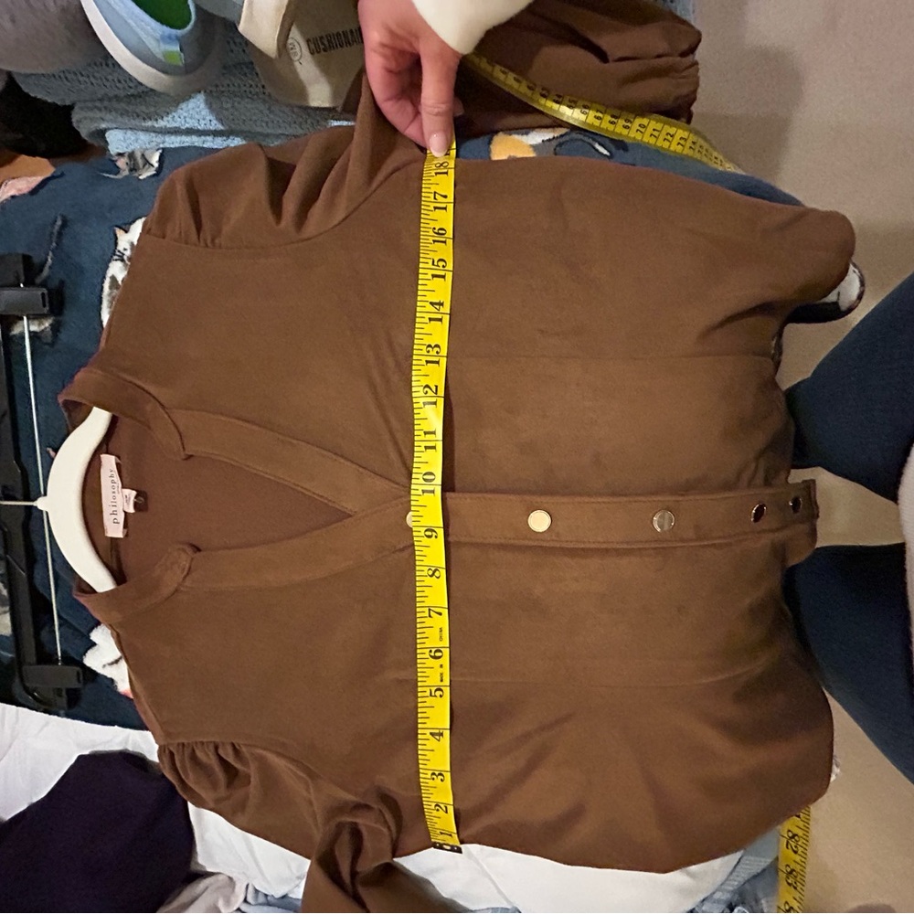 Philosophy Brown Long Sleeve Blouse with Puff Sleeves - Picture 5 of 6